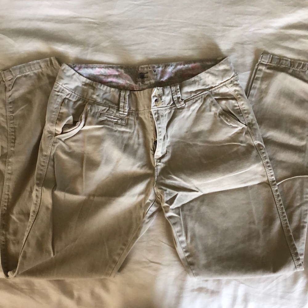 American eagle Khaki pants